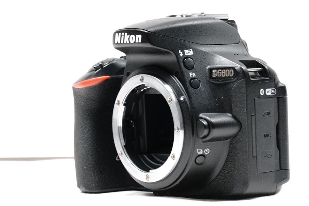 スマホ転送 Wi-Fi搭載 ✨Nikon D5600✨ニコン ダブルレンズセット