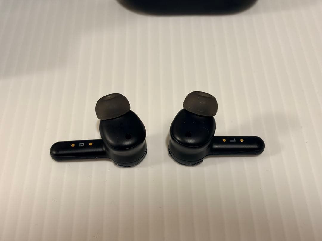 JBL Quantum TWS ワイヤレスイヤフォン