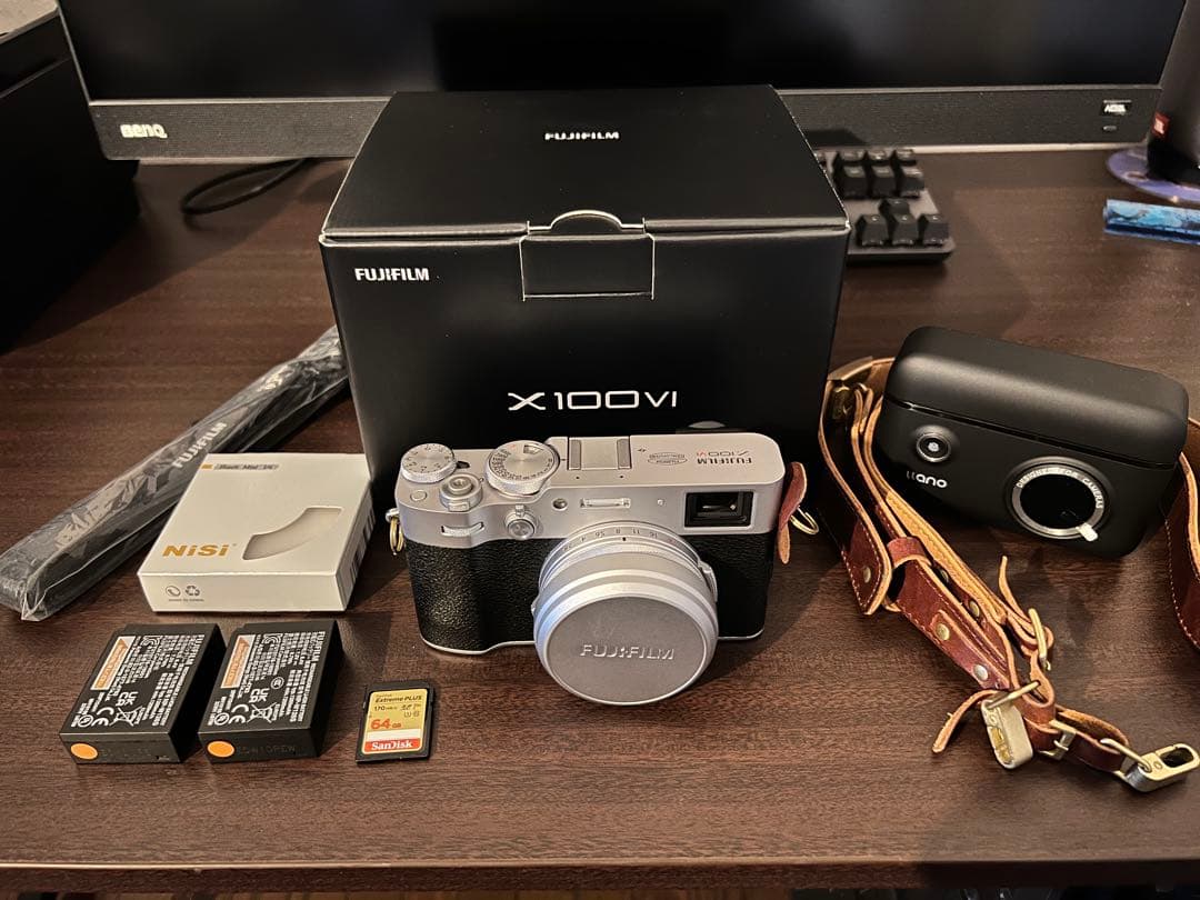 【美品】FUJIFILM X100VI シルバー　すぐ撮影セット