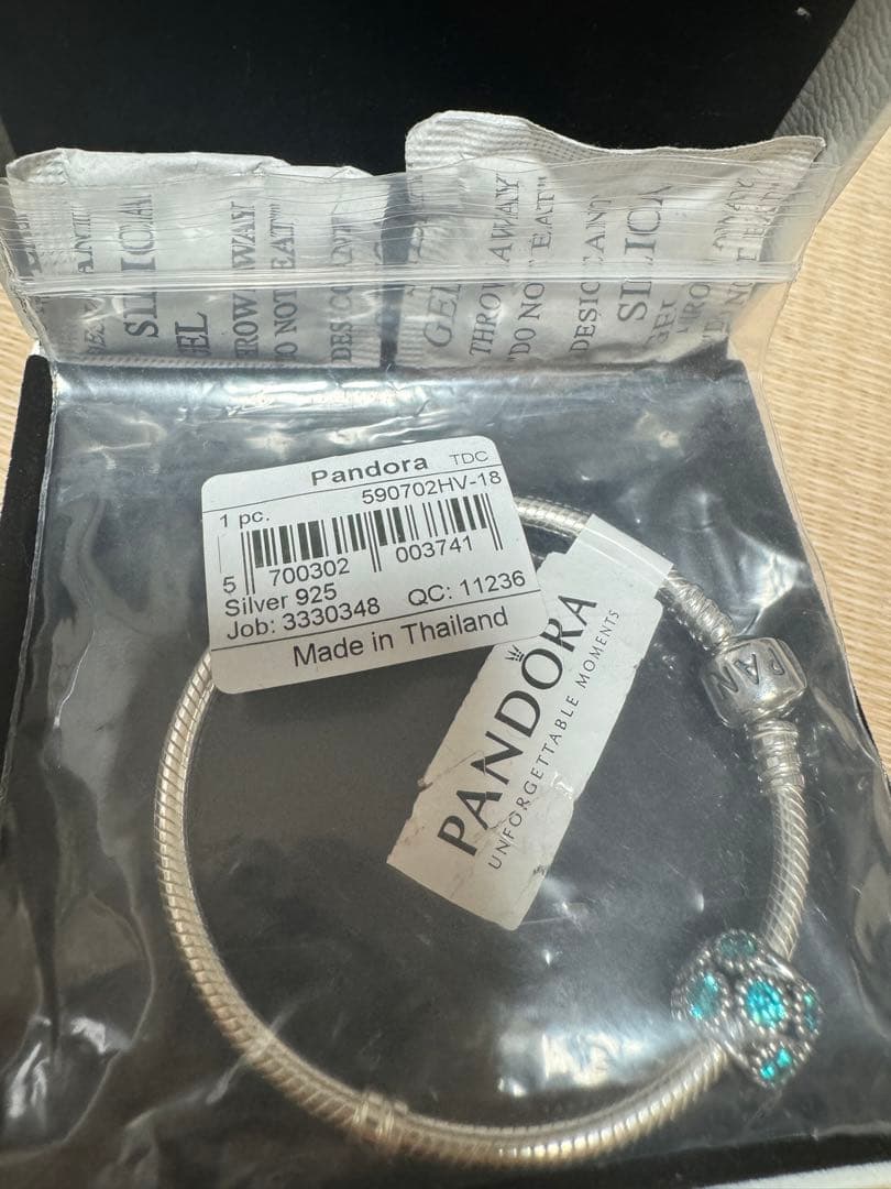 【箱付き】Pandora チャーム付きブレスレット