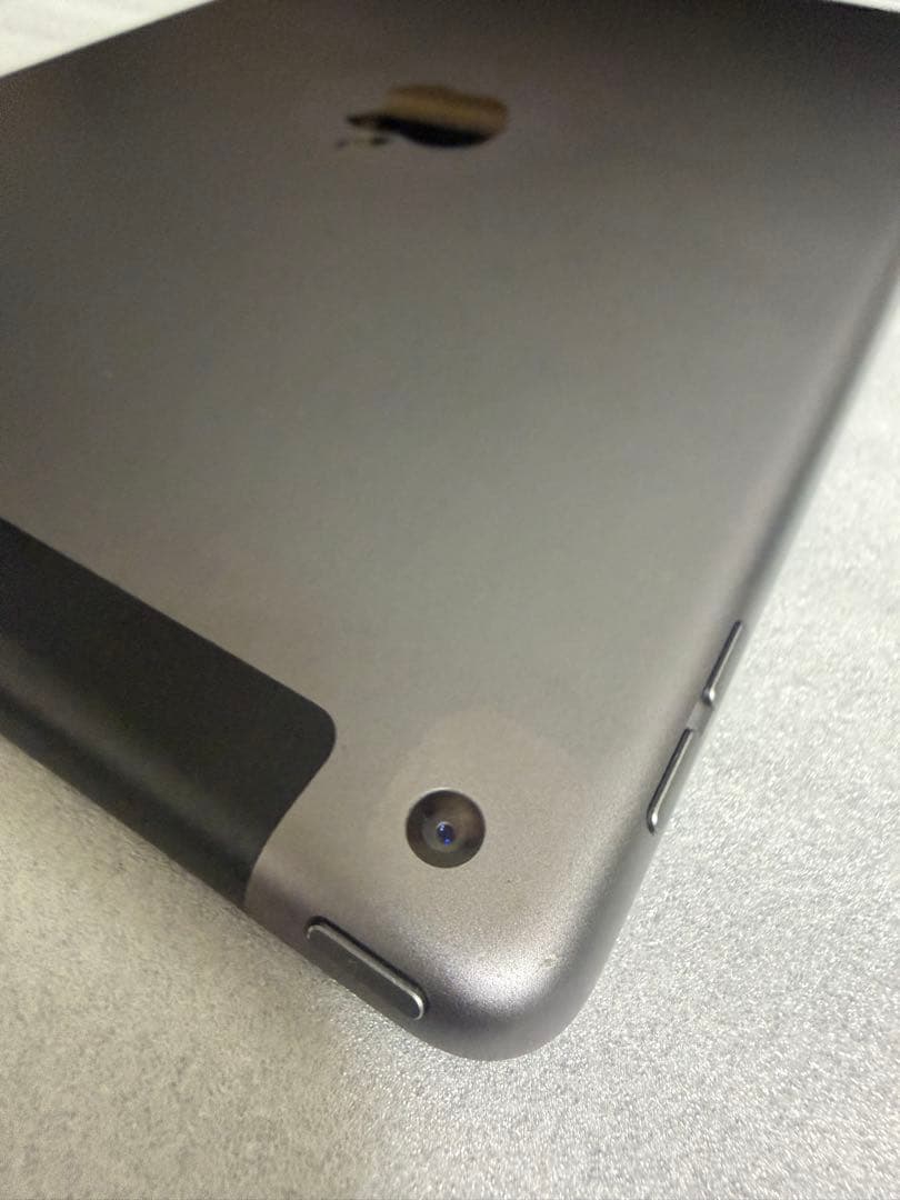 iPad 第7世代 32GB バッテリー最大容量:96%