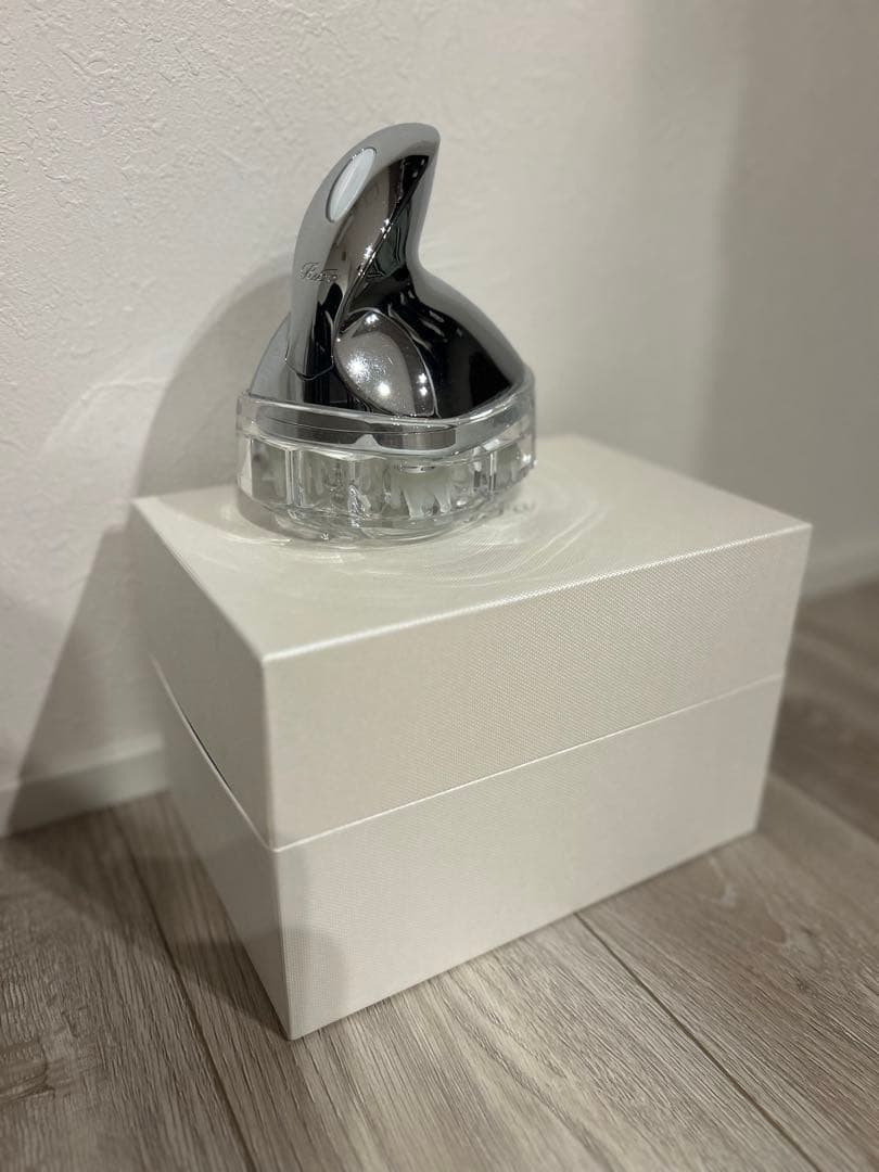 《一度のみ使用》リファグレイス　ヘッドスパ本体と専用ボックス付き