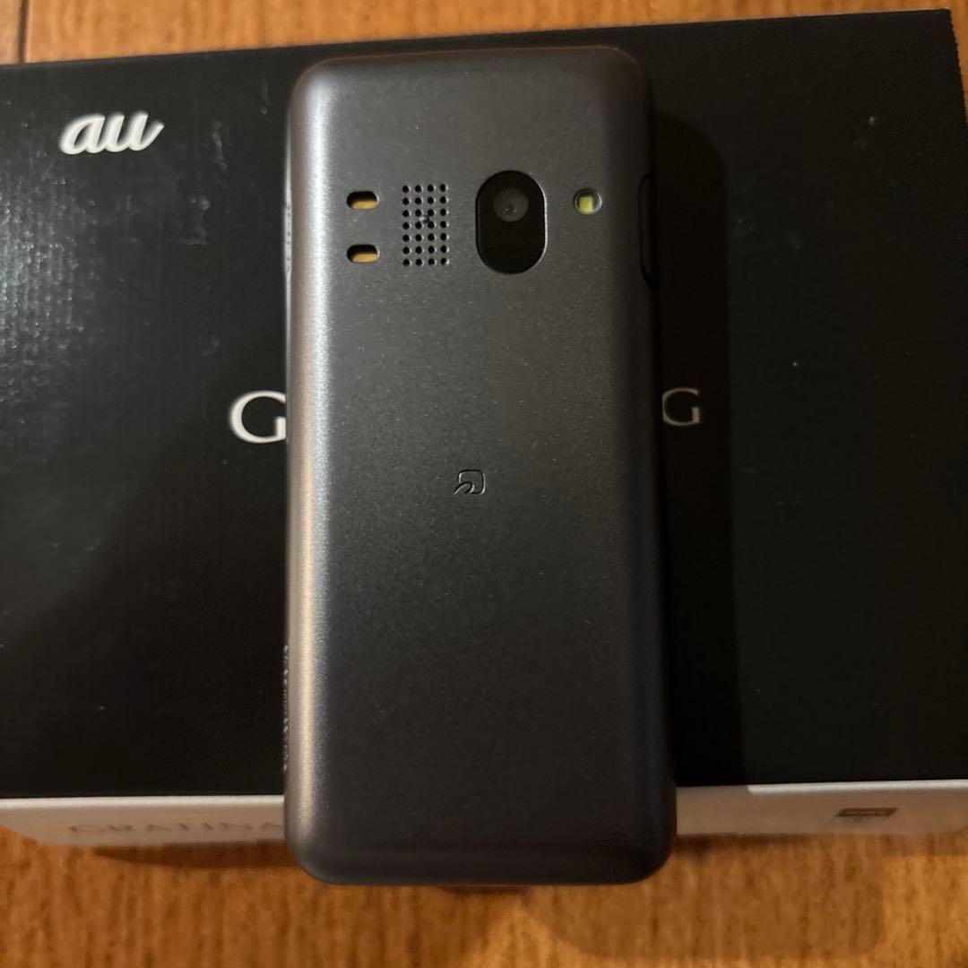 新品未使用au GRATINA 4G KYF31 ブラック SIMロック解除済