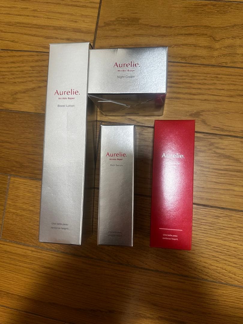 Aurelie 4点セット(ローション セラム クリーム プライマー)