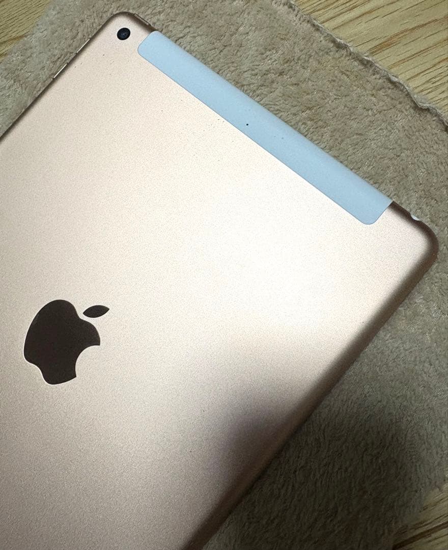 Apple iPad 第6世代 Wi-Fi セルラー 128GB ゴールド