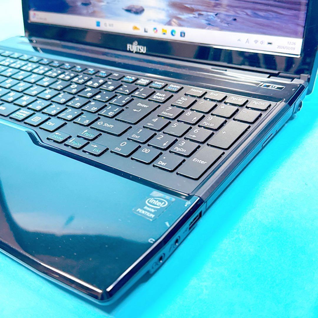 高速 16GB×新品SSD⭐️win11⭐️Word Excel オフィスカメラ