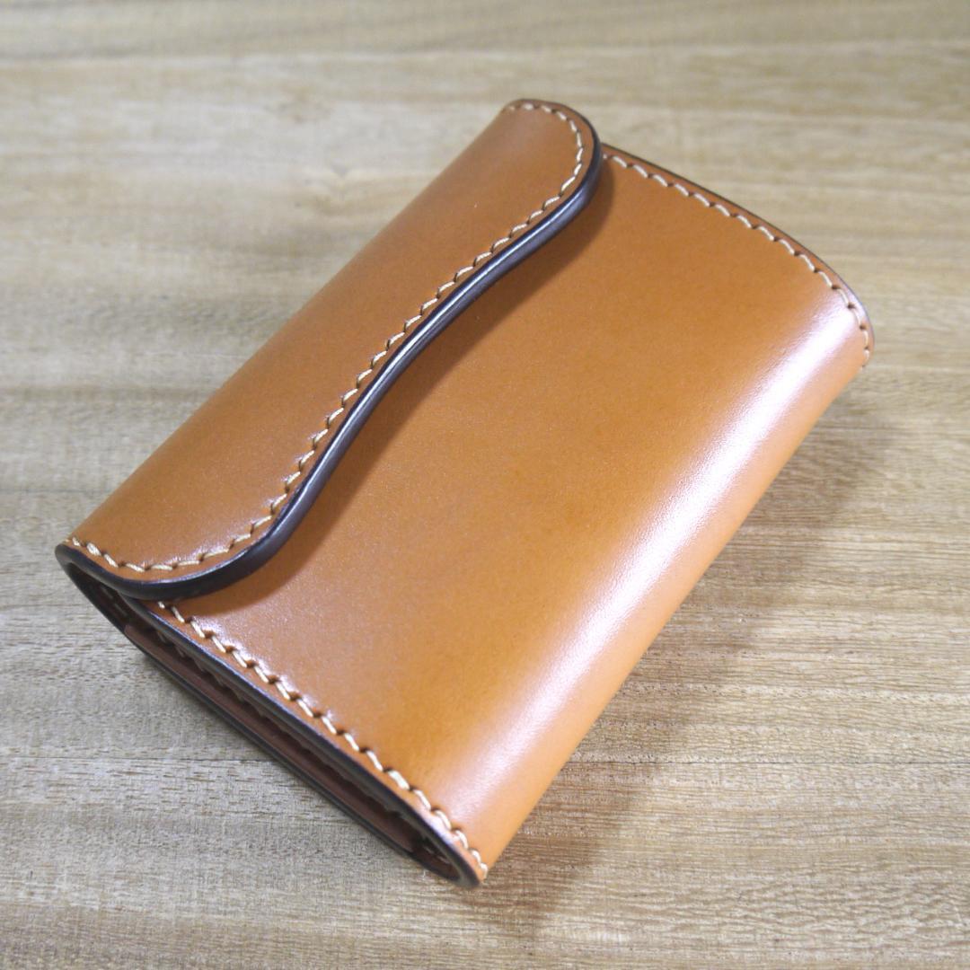 栃木レザー　セミアニリン染めスムースヌメ　ミドルウォレット　キャメル/生成り