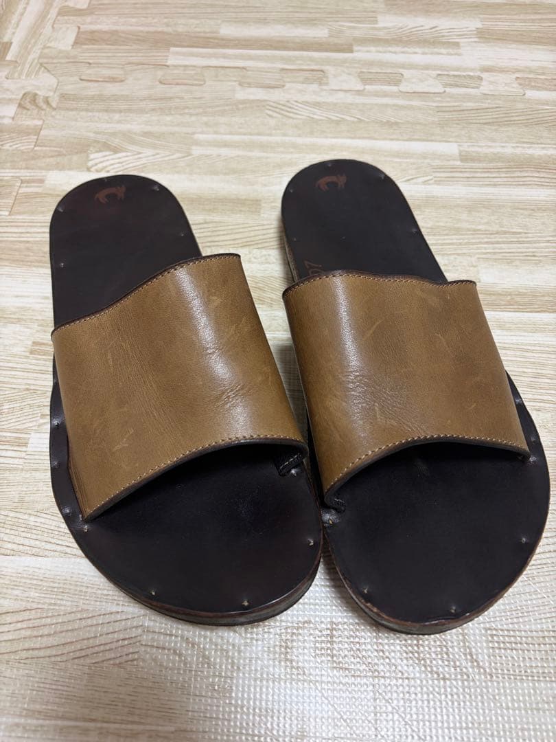 JUTTA NEUMANN（ユッタ ニューマン）SIMONEシモーネ　D7