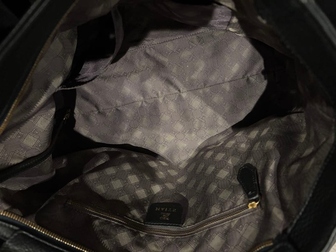 大幅値下げ！ETiAM エティアム　ｆｌｅｘｉダークグリーン　レザートートバッグ