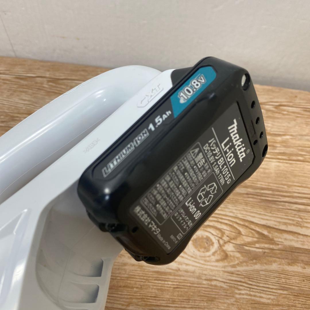 makita 充電式クリーナCL108FD