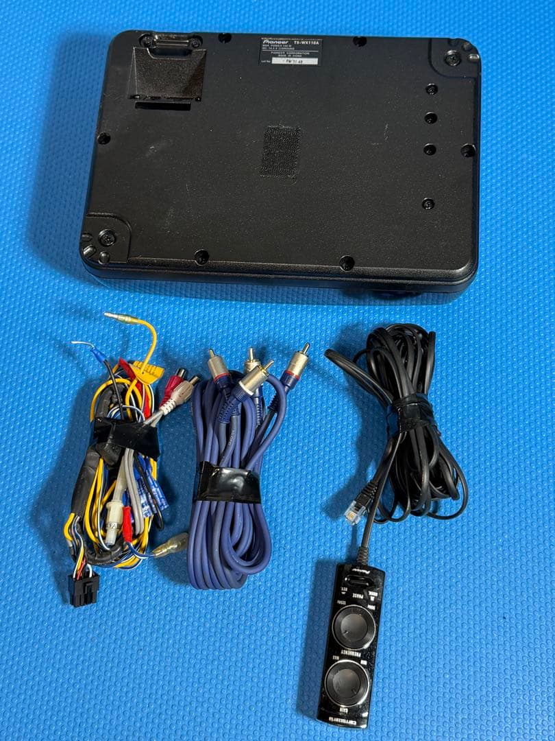 カロッツェリア　サブウーファーTS-WX110A