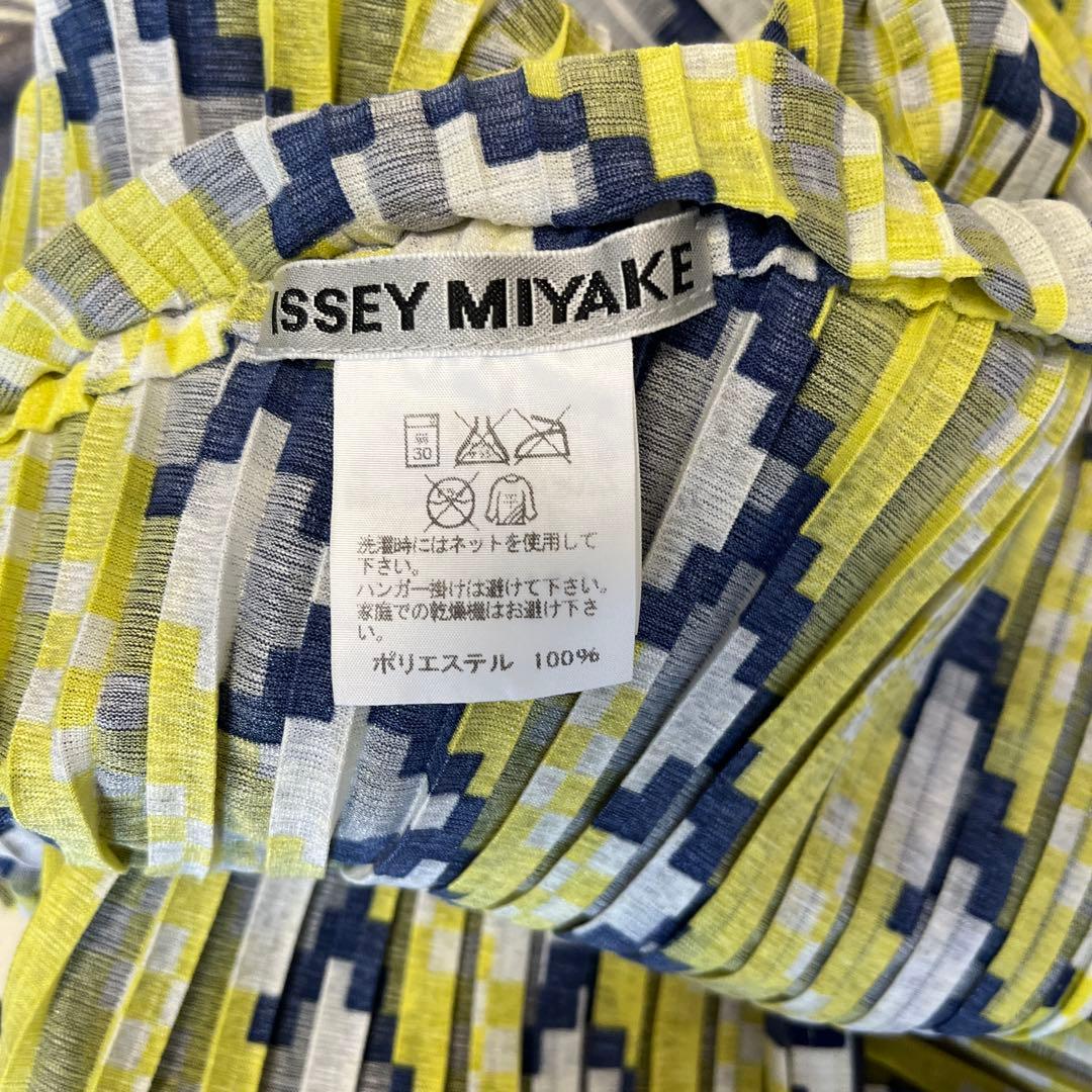 猛暑に‼️超美品❗️ISSEI MIYAKE 上品で素敵なアシンメトリーチュニック❣️