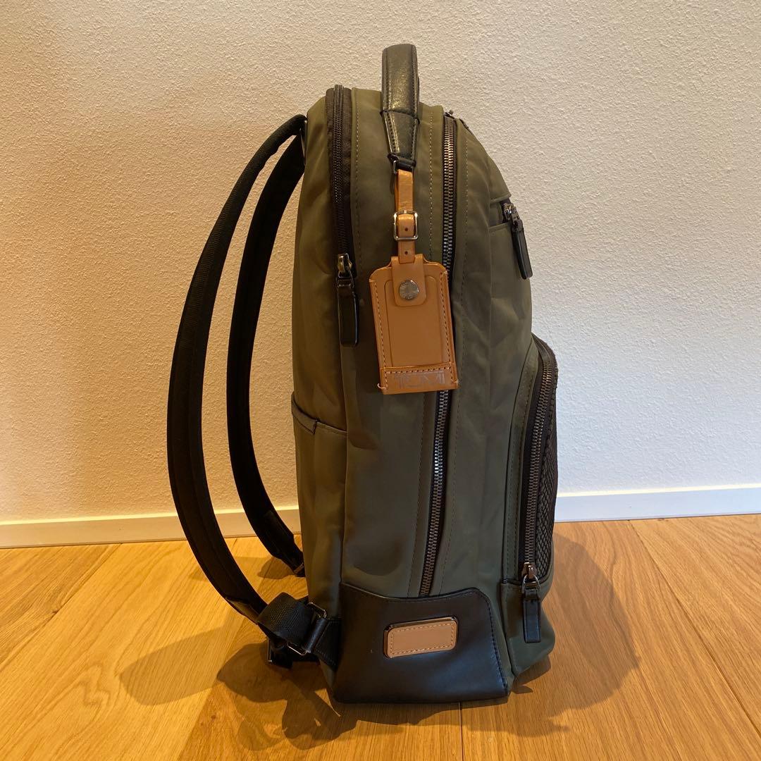TUMI トゥミ　ウォレン　ハリソン限定カラー　オリーブグリーン