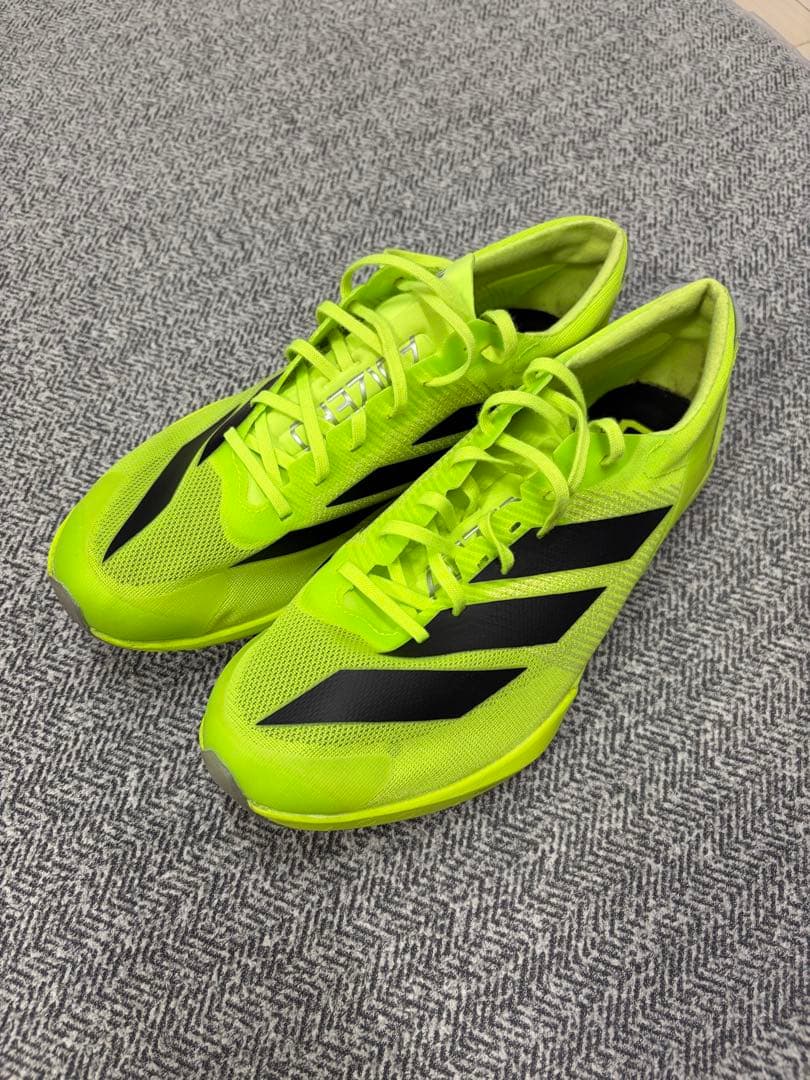 アディゼロフィネス