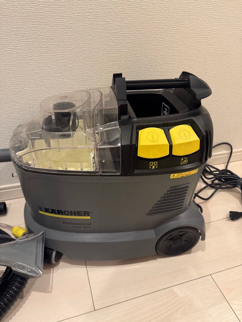 ケルヒャー　業務用　カーペットリンス　クリーナー　　Puzzi 8/1C