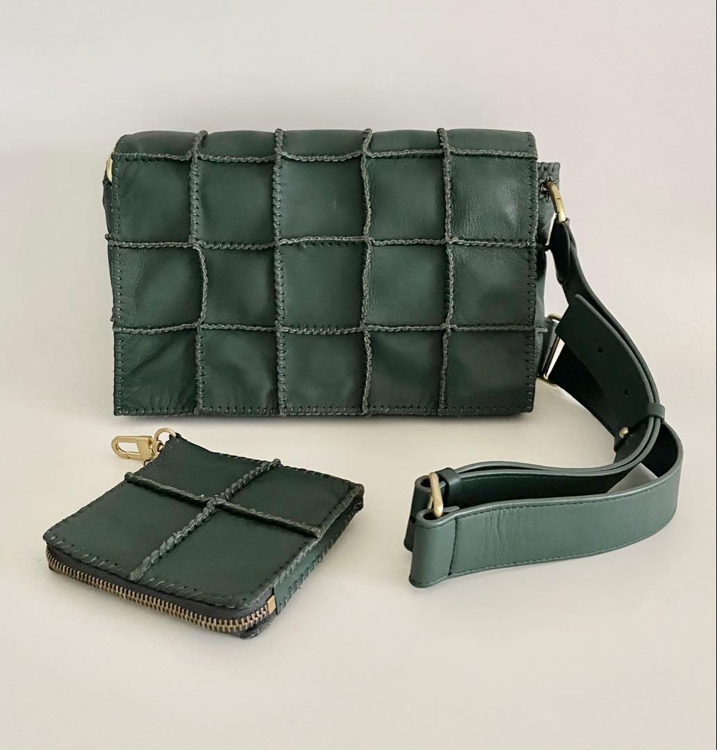 ジャマンピアッシュ ポーチ付きレザーショルダーバッグ