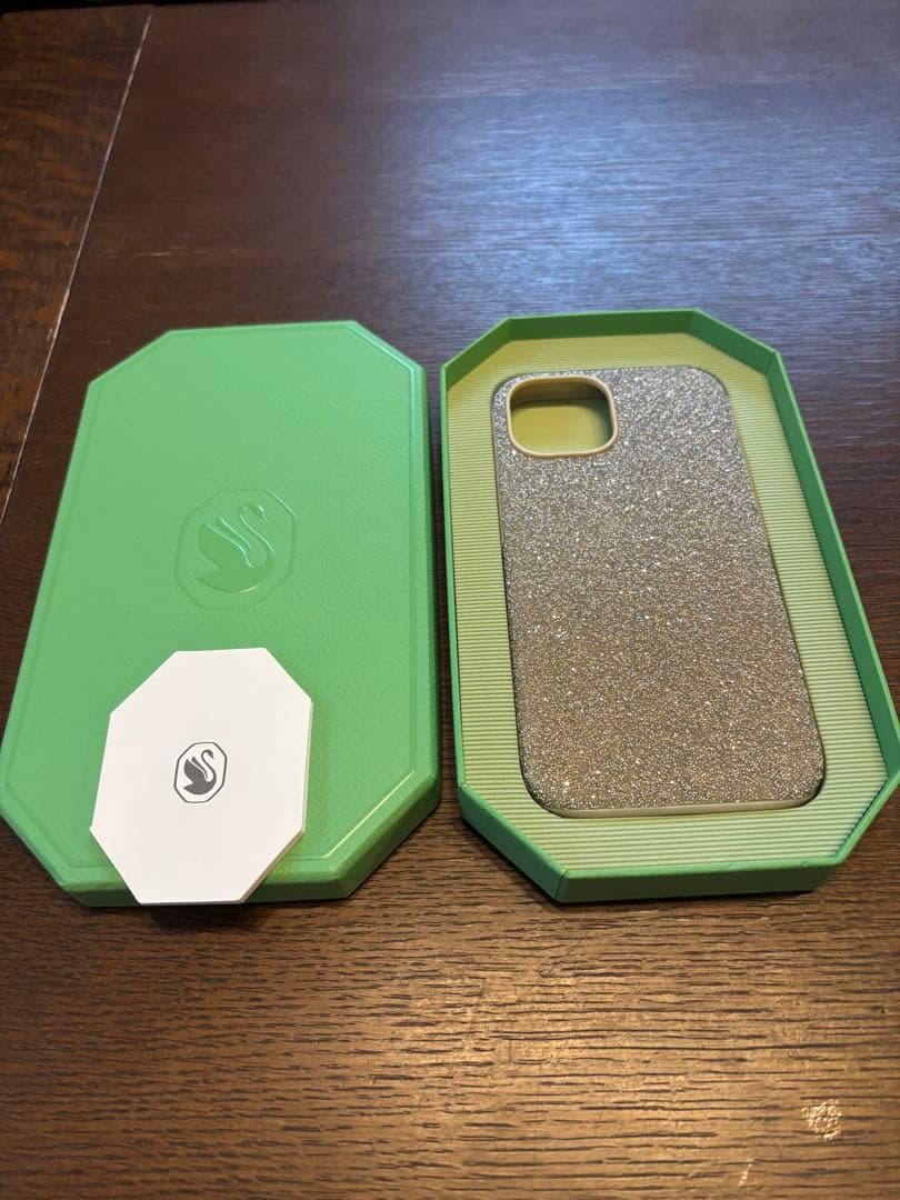 SWAROVSKI GOLD iPhone15用ケース