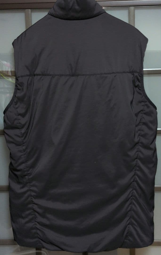 Arc'teryx 中綿ベスト ブラック　Ｌサイズ