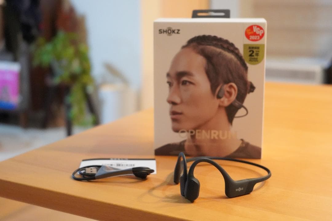 SHOKZ OPENRUN 骨伝導イヤホン ブラック 中古 付属品あり