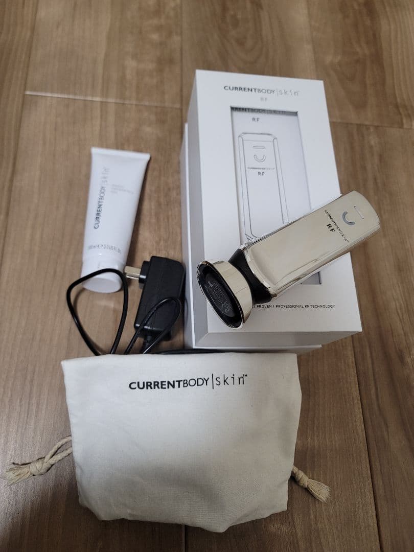 CURRENTBODY RF　ラジオ派美顔器
