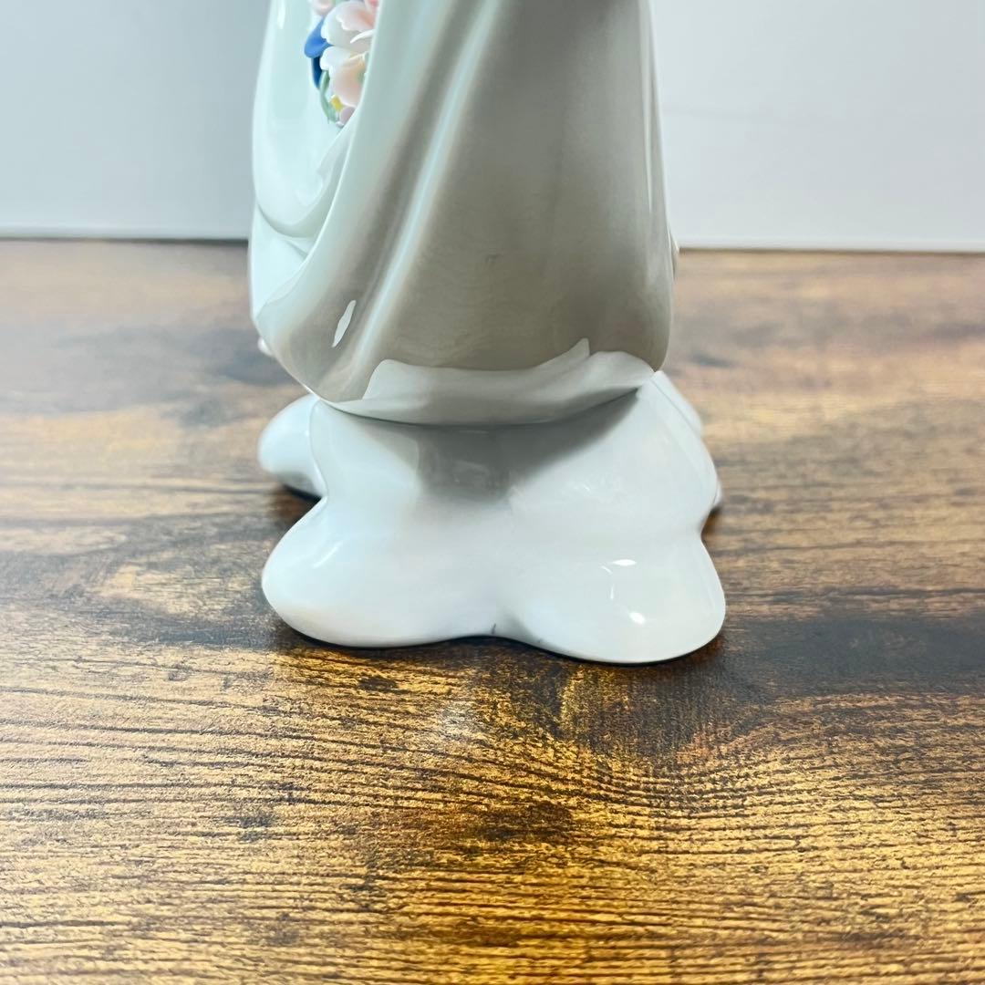 LLADRO リヤドロ 平和の花かご 6579