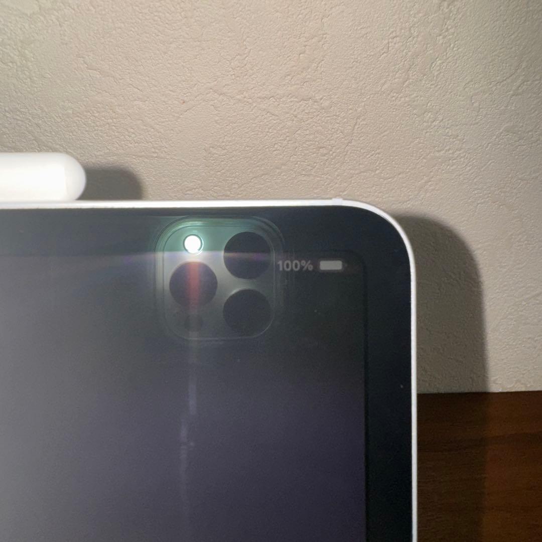 Peace 　iPad Pro + Magic Keyboard セット