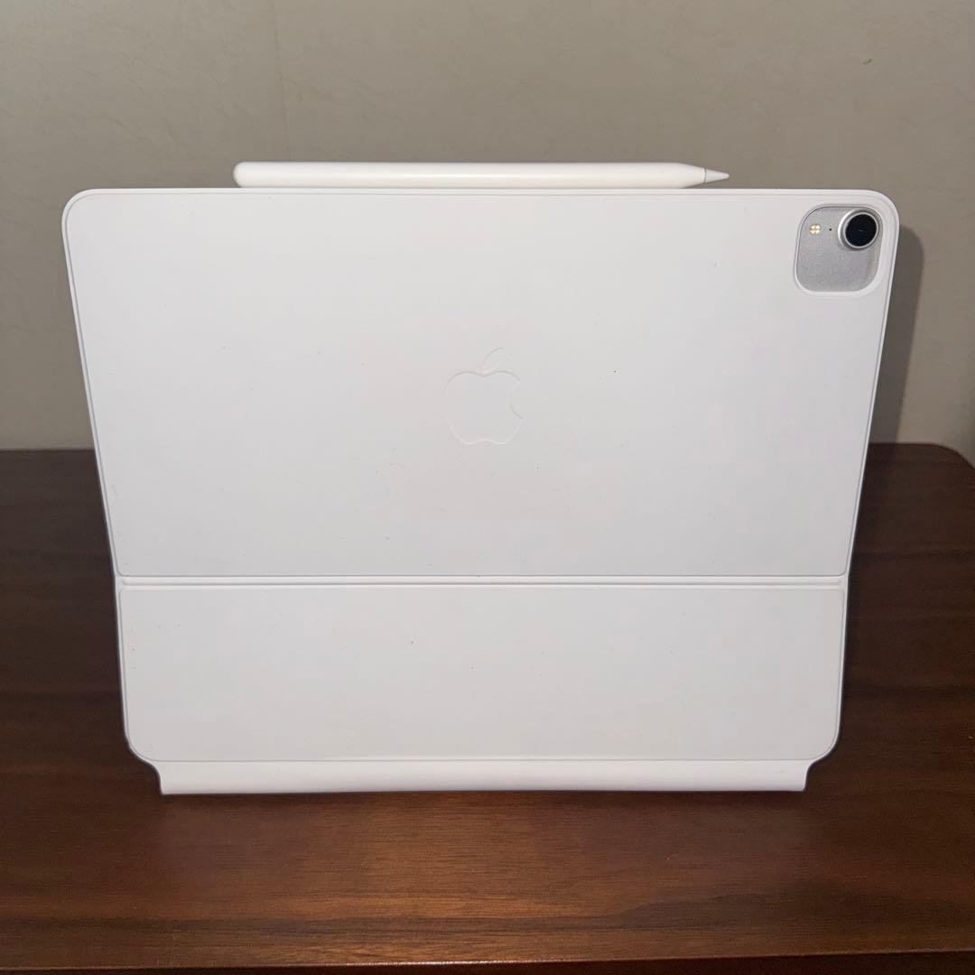 Peace 　iPad Pro + Magic Keyboard セット