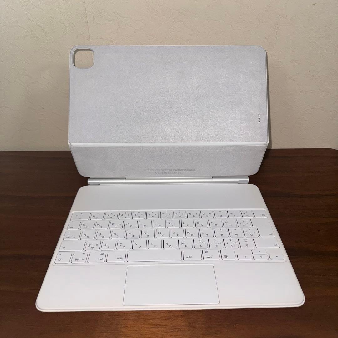 Peace 　iPad Pro + Magic Keyboard セット