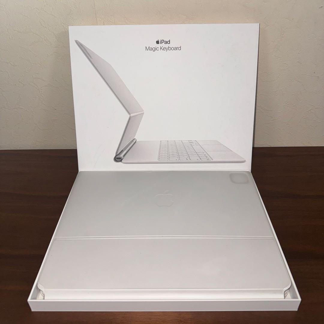 Peace 　iPad Pro + Magic Keyboard セット