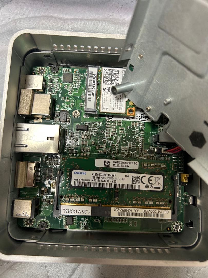 hp LCD 8500 ディスプレイ＆キーボード　Intel NUC おまけ