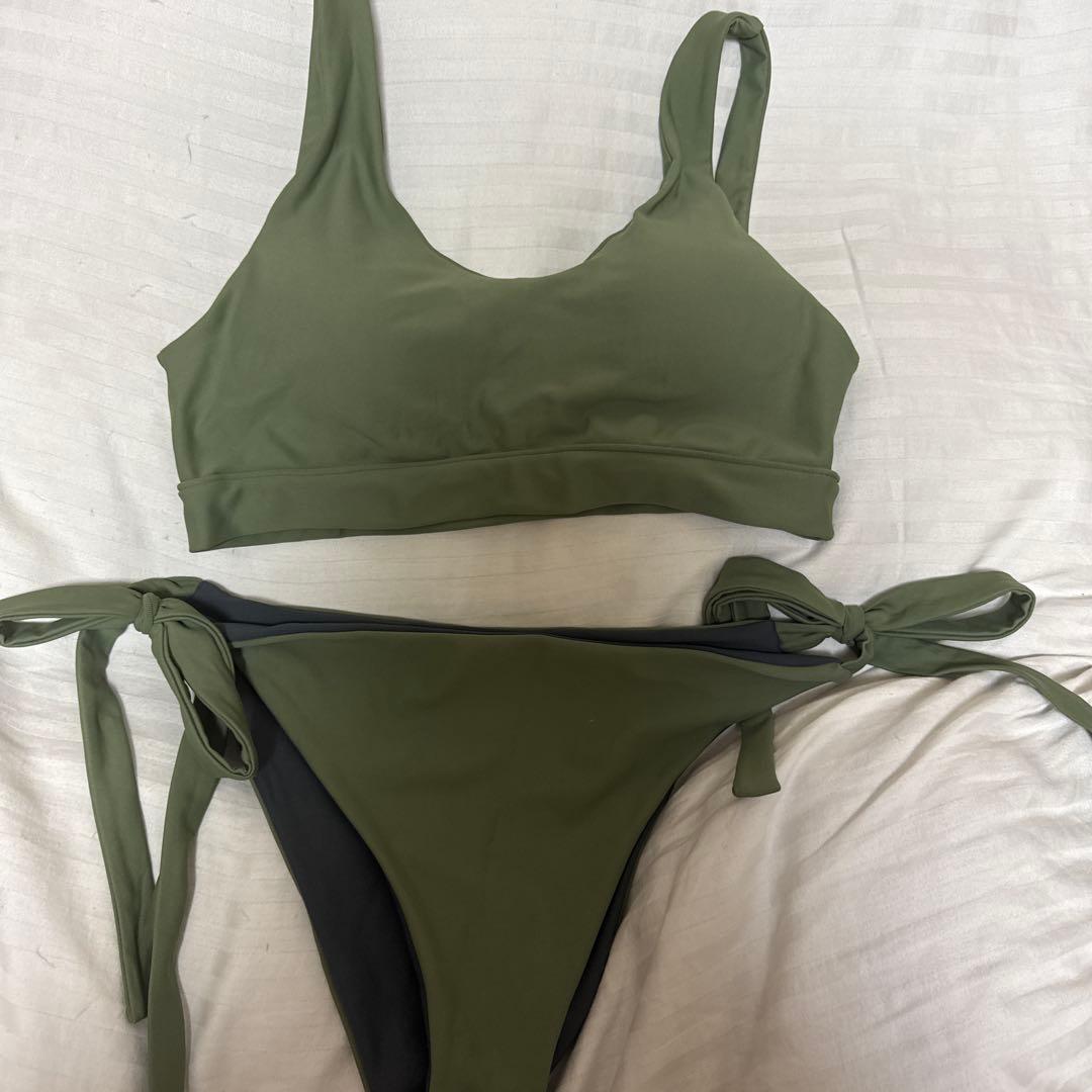 オリーブグリーン セパレート水着　ALEXIASTAM