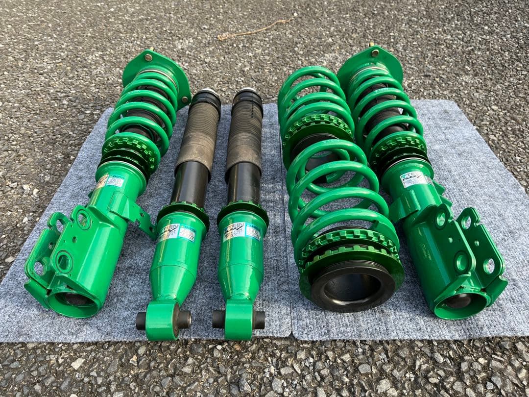 美品TEIN ZRR80 85 ZWR80 ノア ヴォクシー フルタップ 車高調