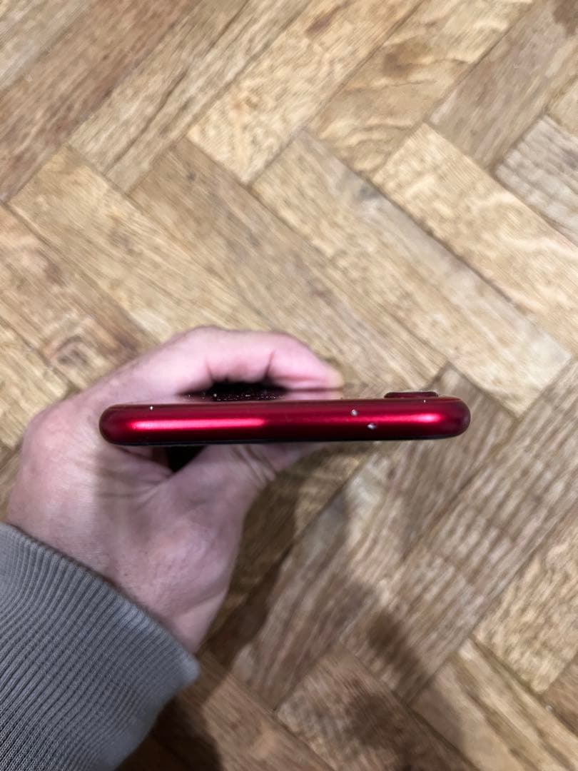 Apple　iPhone SE （第3世代）レッド　128GB 本体