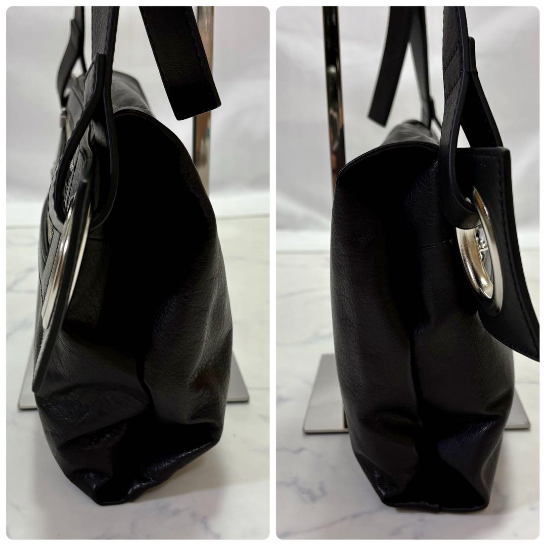 極美品 kawa-kawa カワカワ ボディバッグ スーパーソフトレザー 黒 M