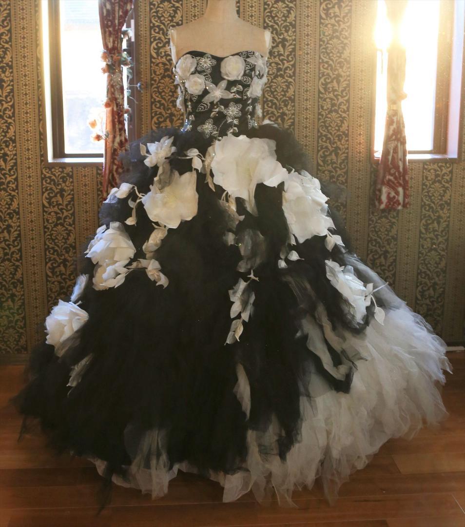 601クアロqualo高級ウエディングドレス7号9号11号モノトーンカラードレス