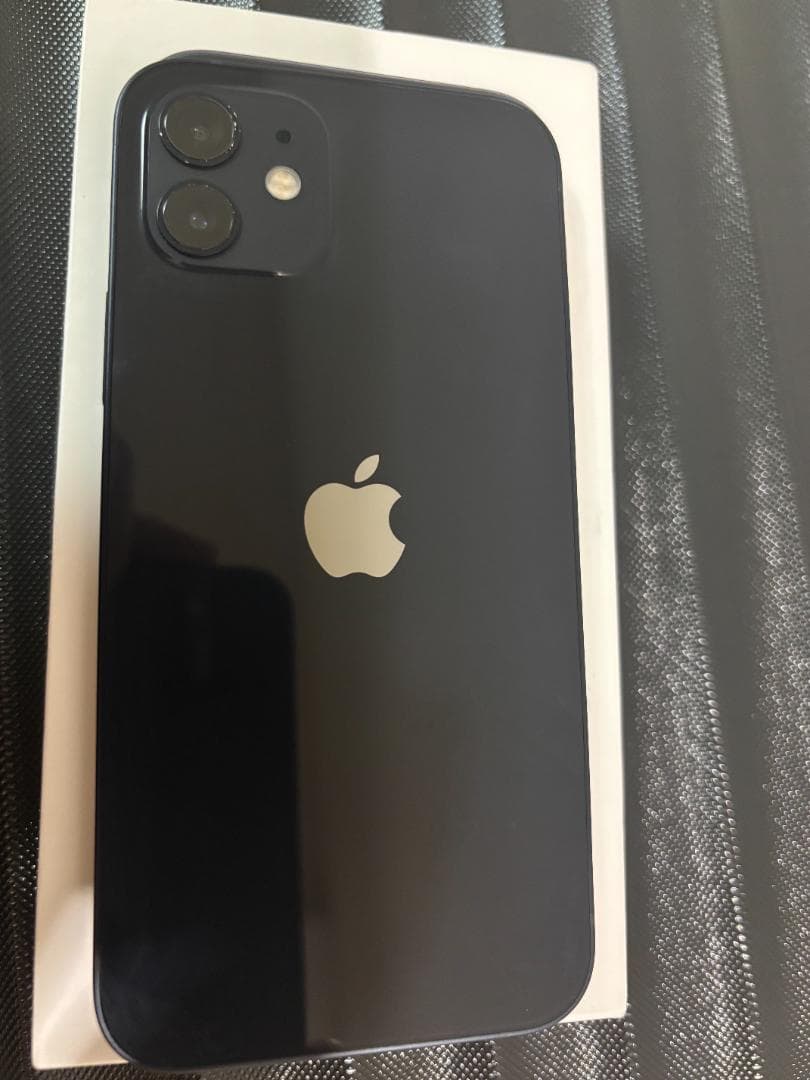 Apple iPhone 12 64GB SIMフリー ブラック　バッテリ85%