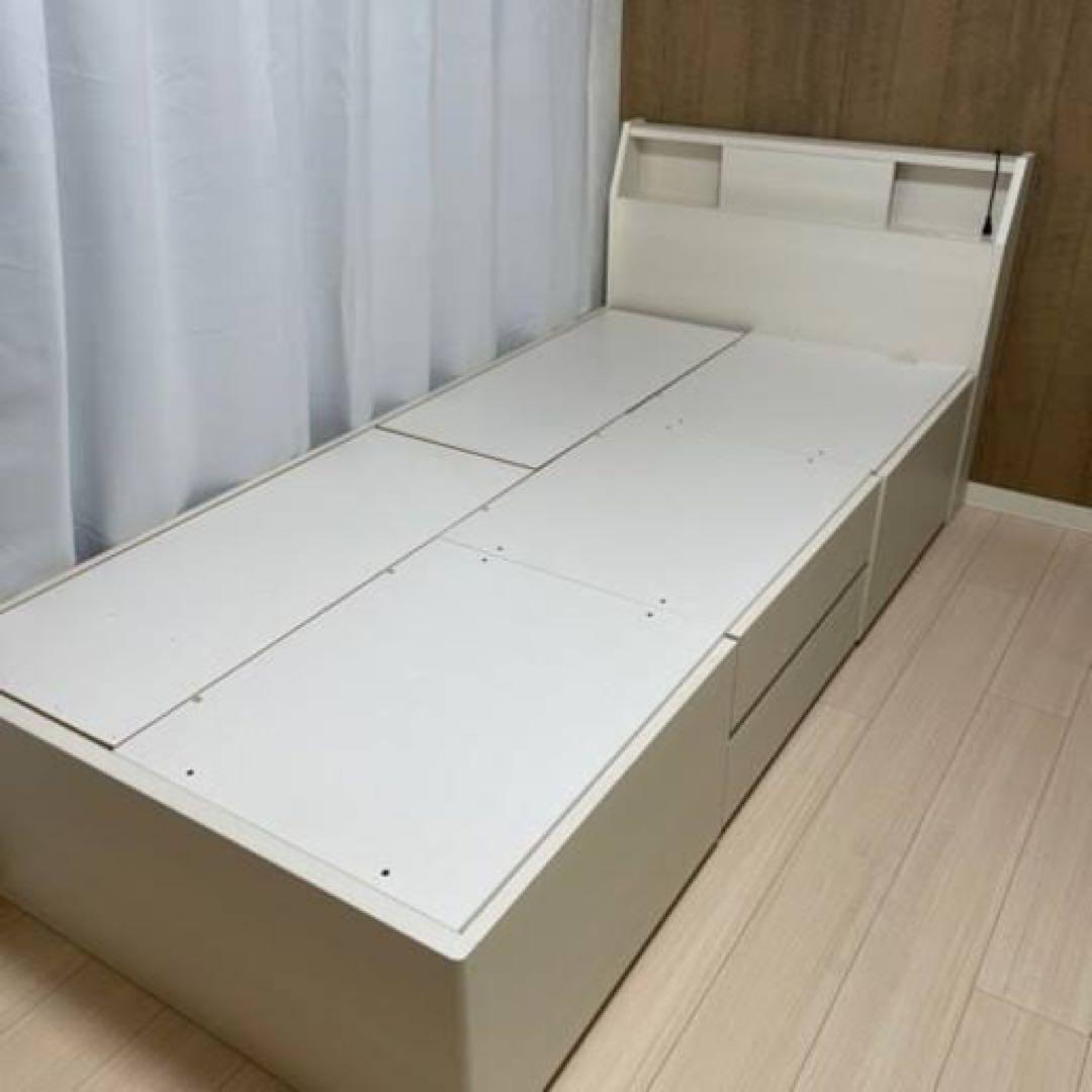ホワイト ベッドフレーム 引き出し付き