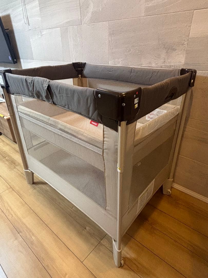 【美品】Apricaベビーベッド ココネルエアー ココア