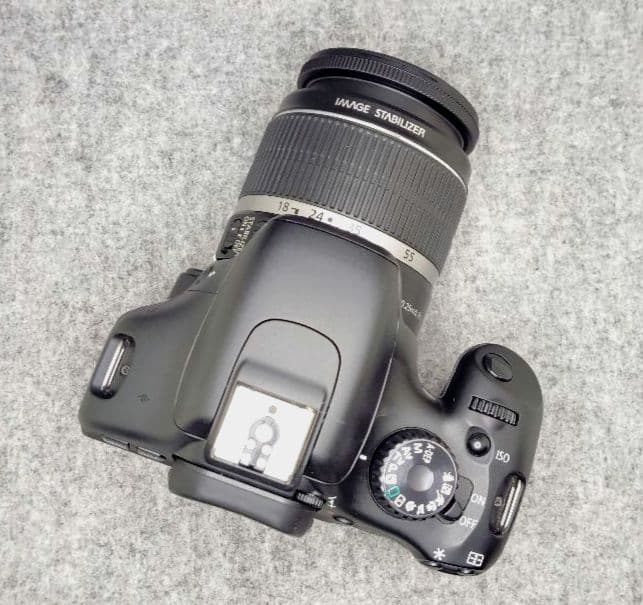 Canon 　EOS Kiss X4　　標準ズームレンズ付き