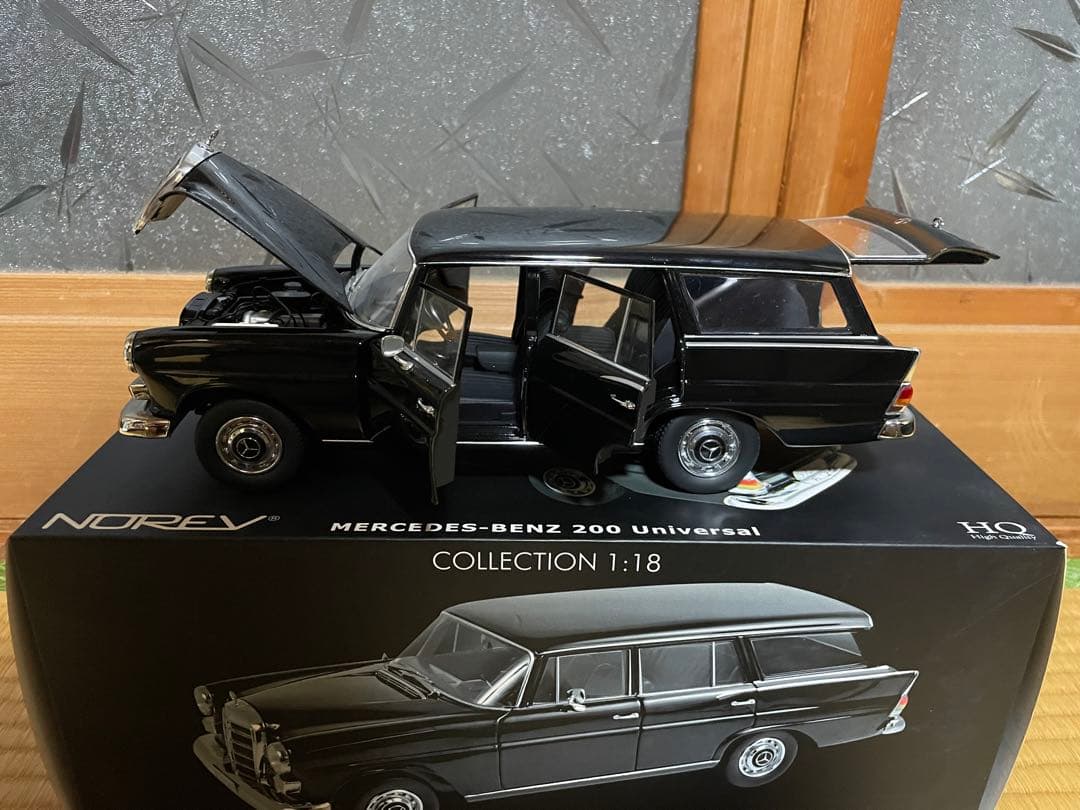 ノレブ1/18 メルセデスベンツ200 ブラック