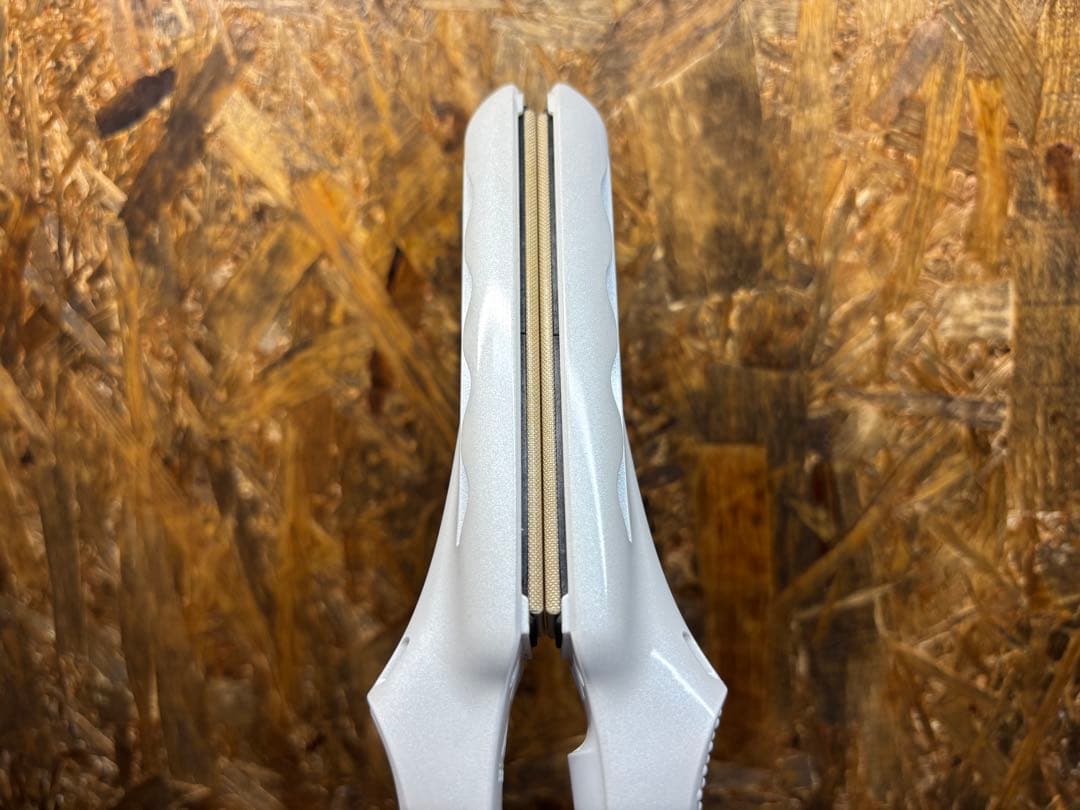 KINUJO　絹女　ストレートヘアアイロン　LM125