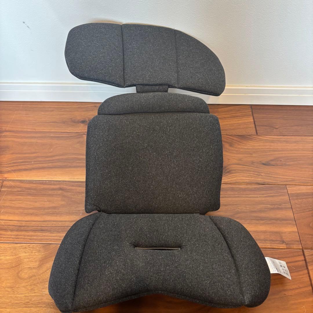 未使用級 アップリカ クルリラライト ISOFIX 回転式 新生児対応