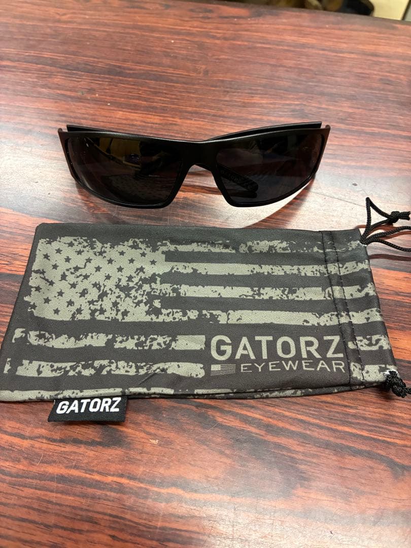 GATORZ サングラス 1/25限定価格