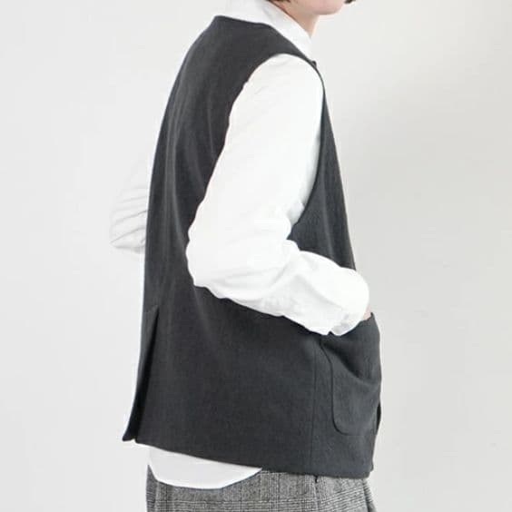 Veritecoeur ST-144 ベスト Uネック ウール 前開き ポケット