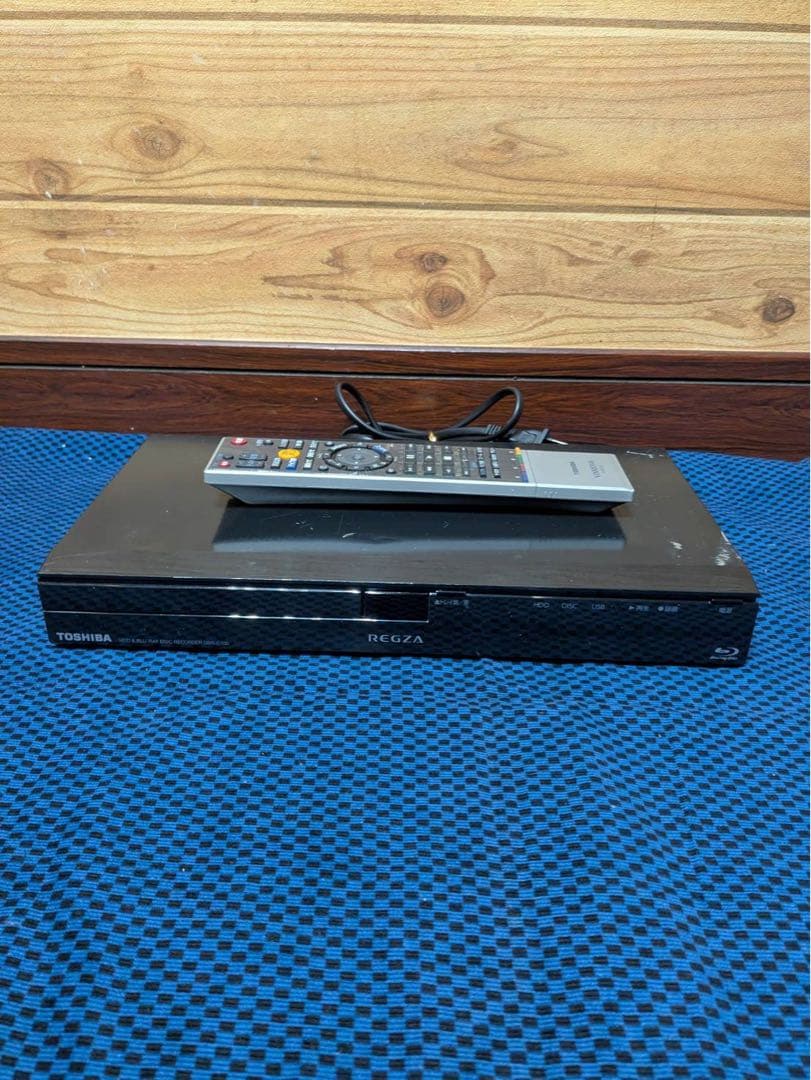TOSHIBA REGZA ブルーレイレコーダー リモコン付き