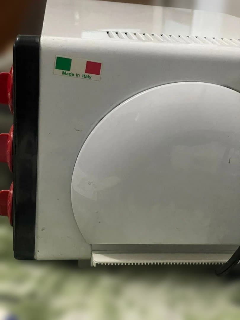 DeLonghi ターボ機能付き電気オーブン