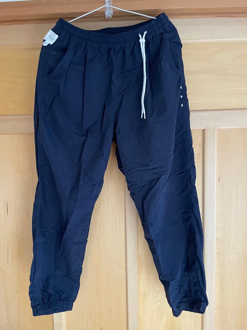 迷迭香 マンネンロウ NYLON HARVEST TRAINER ネイビー 2