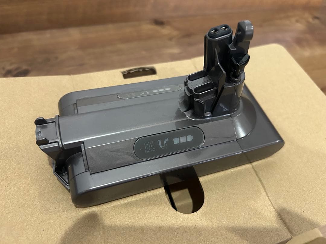 新品未使用　Dyson V10 バッテリー 純正　公式オンライン購入