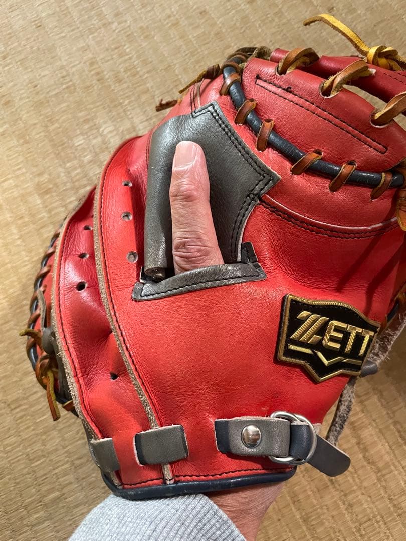 ZETT ネオステイタス軟式キャッチャーミット　森友哉型　値下げ　値下げ