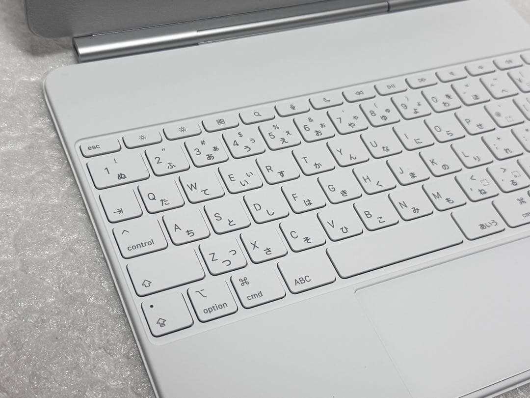 美品　25年9月購入　Magic Keyboard iPad Air 13 M3